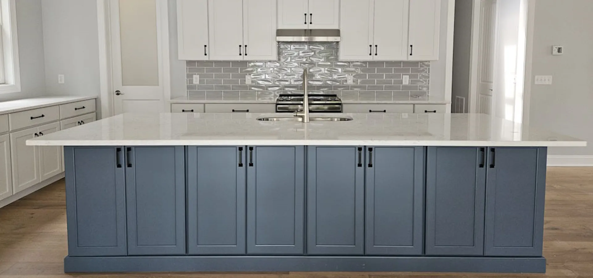 Custom Kitchen Cabinets